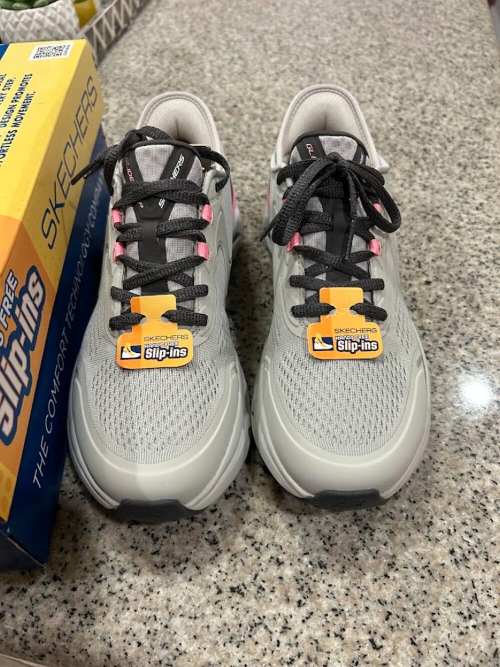 Skechers Women's Slip-ins Grey & Pink Sneakers NIB Size 7.5 - Picture 5 of 8